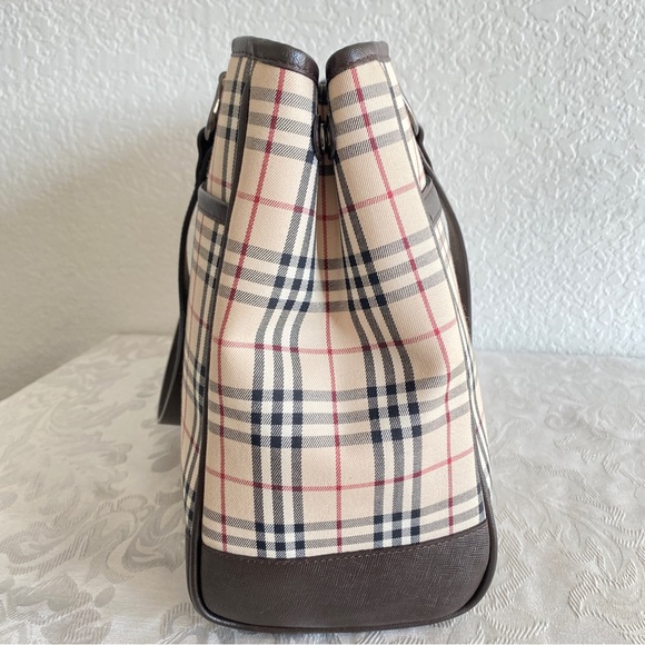 Burberry check tote - Picture 9 of 11